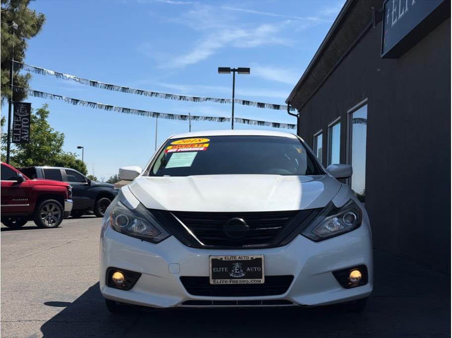 2018 Nissan Altima SR - Photo 4