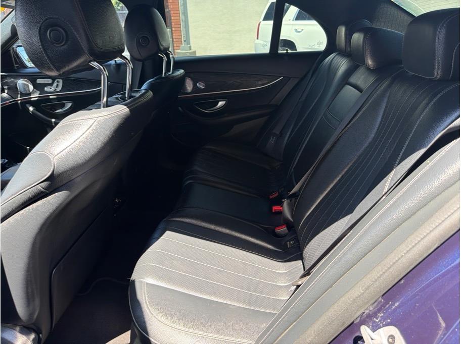 2018 Mercedes-Benz E-Class E300 - Photo 12