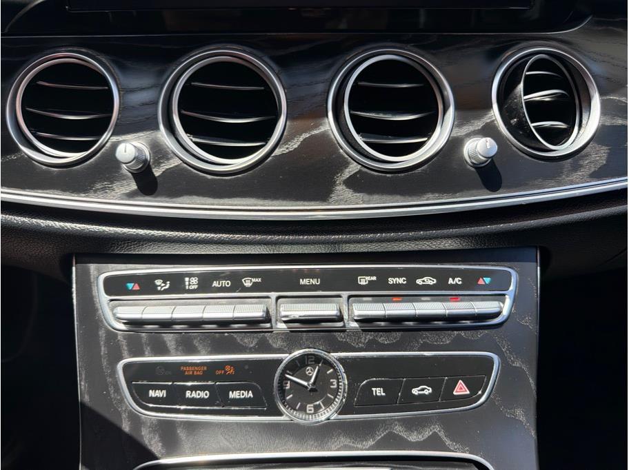 2018 Mercedes-Benz E-Class E300 - Photo 16