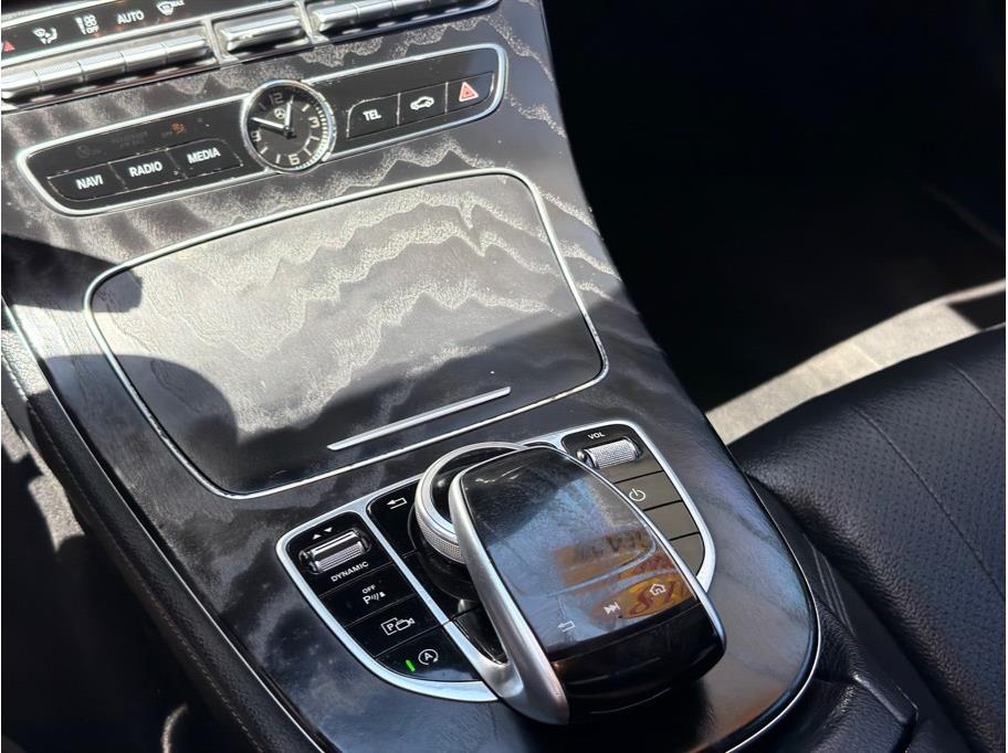 2018 Mercedes-Benz E-Class E300 - Photo 17