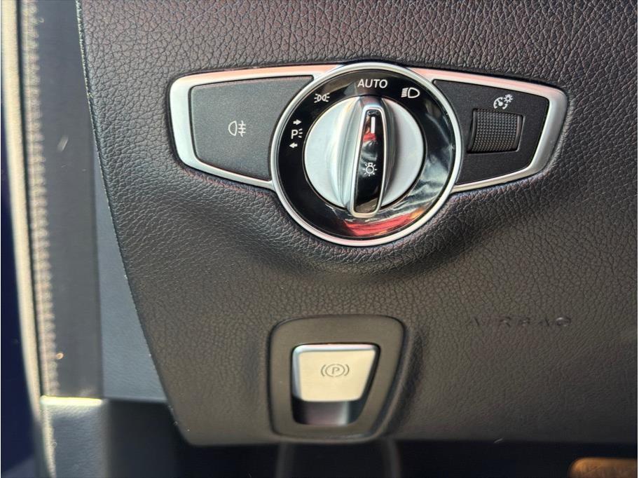 2018 Mercedes-Benz E-Class E300 - Photo 19
