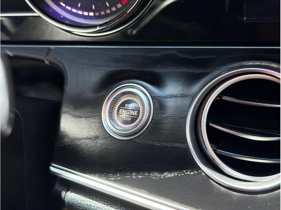2018 Mercedes-Benz E-Class E300 - Photo 20