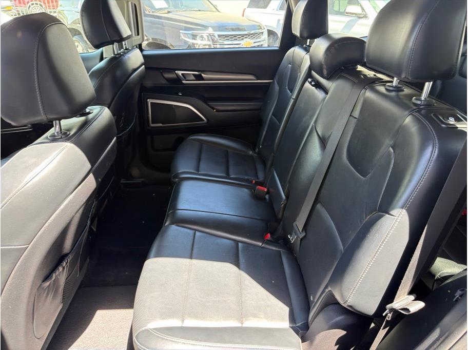 2020 Kia Telluride S - Photo 12