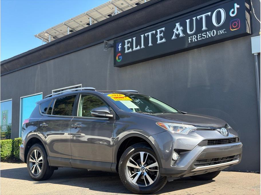 2016 Toyota RAV4 XLE AWD's photo