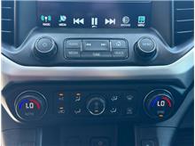 Vehicle Thumb #17