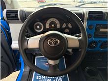 Vehicle Thumb #9