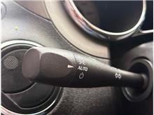 Vehicle Thumb #17