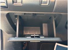 Vehicle Thumb #20