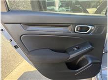 Vehicle Thumb #13