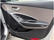 Vehicle Thumb #23