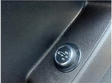 Vehicle Thumb #24