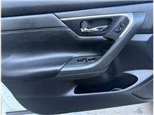 Vehicle Thumb #11