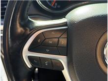 Vehicle Thumb #20