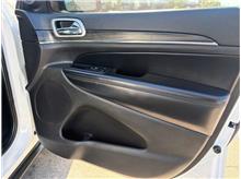 Vehicle Thumb #27