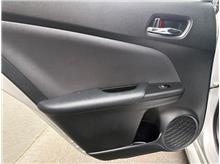 Vehicle Thumb #21