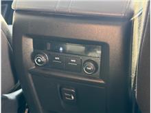 Vehicle Thumb #33