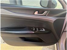 Vehicle Thumb #9