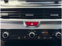 Vehicle Thumb #17
