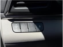Vehicle Thumb #23