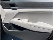 Vehicle Thumb #30