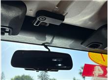 Vehicle Thumb #20