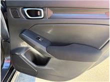 Vehicle Thumb #31