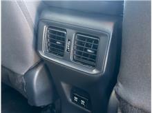 Vehicle Thumb #33