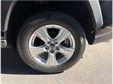 Vehicle Thumb #36