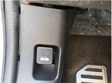 Vehicle Thumb #23