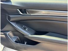 Vehicle Thumb #31