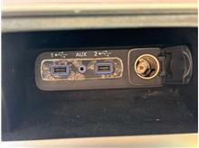Vehicle Thumb #23
