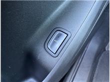 Vehicle Thumb #22