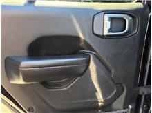 Vehicle Thumb #12