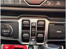 Vehicle Thumb #17