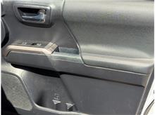 Vehicle Thumb #31