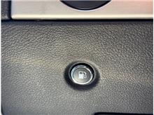Vehicle Thumb #23