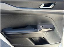 Vehicle Thumb #12