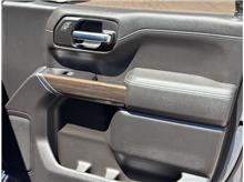 Vehicle Thumb #29