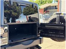Vehicle Thumb #27