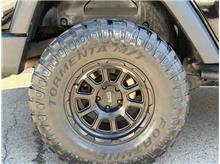 Vehicle Thumb #34
