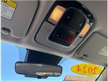 Vehicle Thumb #23
