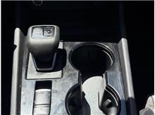 Vehicle Thumb #17
