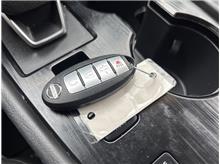Vehicle Thumb #21