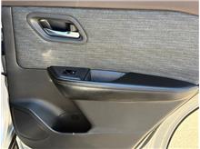 Vehicle Thumb #31