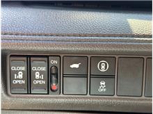 Vehicle Thumb #20