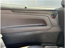 Vehicle Thumb #34