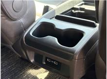 Vehicle Thumb #36
