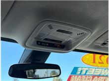 Vehicle Thumb #27
