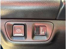 Vehicle Thumb #21