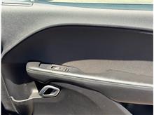 Vehicle Thumb #27